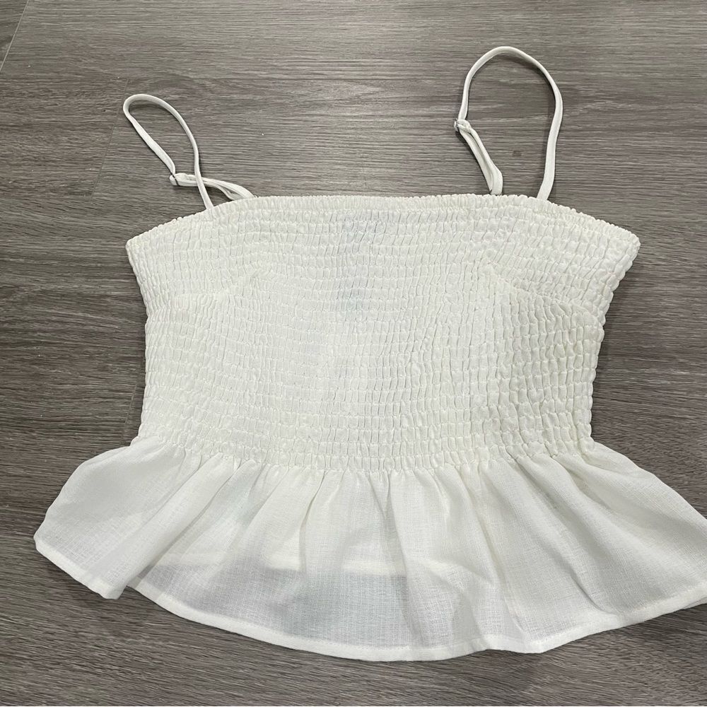 Dynamite Smocked Cami White Shirred Rushed Crop tank M